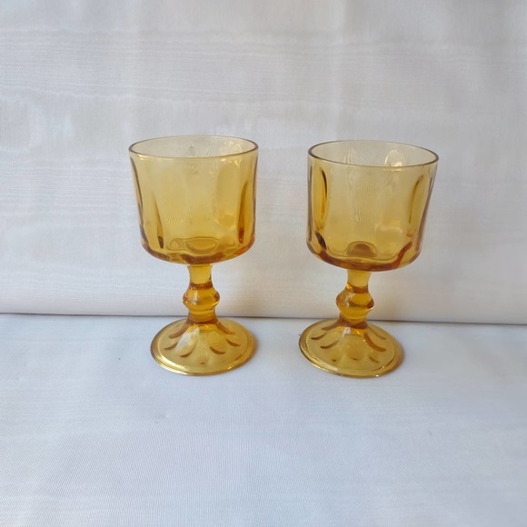 (2) Vintage Hazel Atlas El Dorado Amber Gold Wine Glass Goblets Thumbprint - Picture 1 of 7